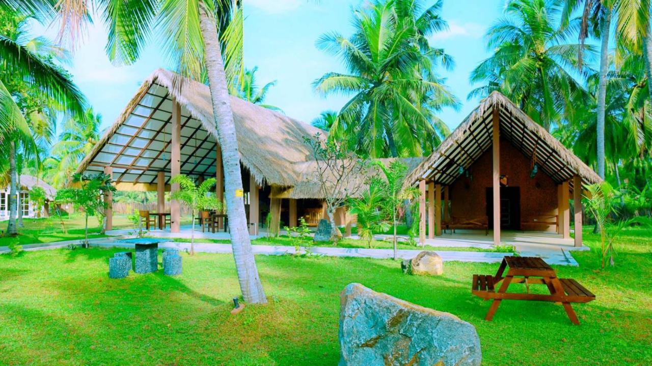 Coco Village Hotel Chilaw Bangadeniya Dış mekan fotoğraf