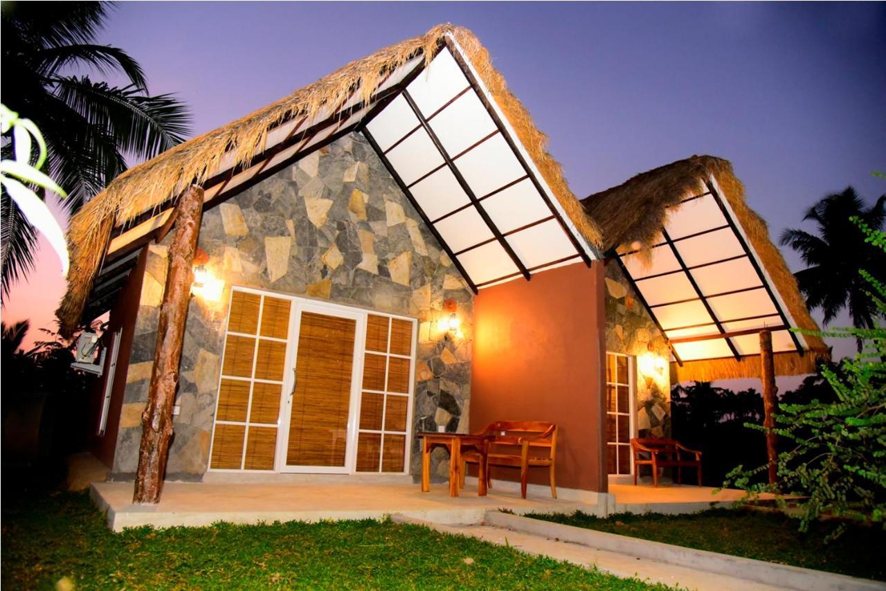 Coco Village Hotel Chilaw Bangadeniya Dış mekan fotoğraf