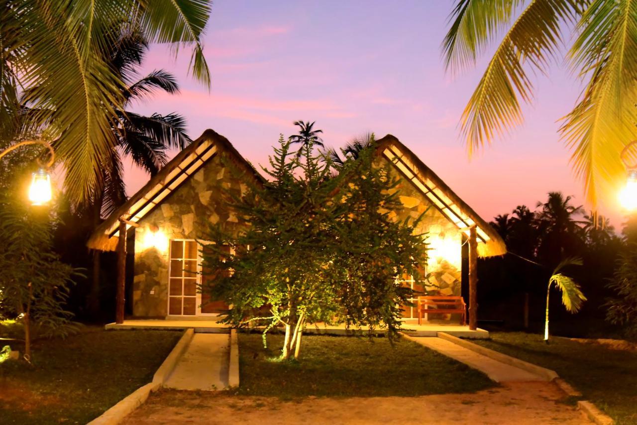 Coco Village Hotel Chilaw Bangadeniya Dış mekan fotoğraf
